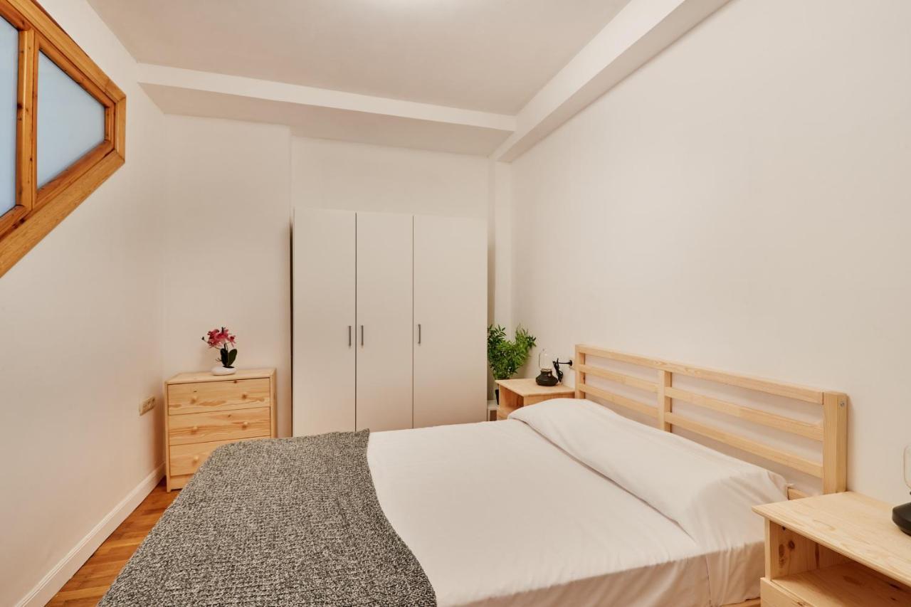 パンプローナTuapartamento Centro Estafeta Deluxeアパートメント エクステリア 写真